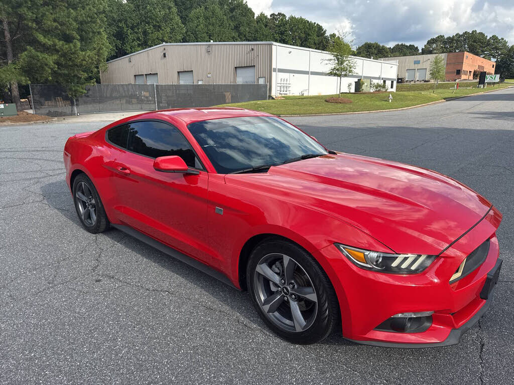 2015 Ford Mustang V6 Coupe RWD