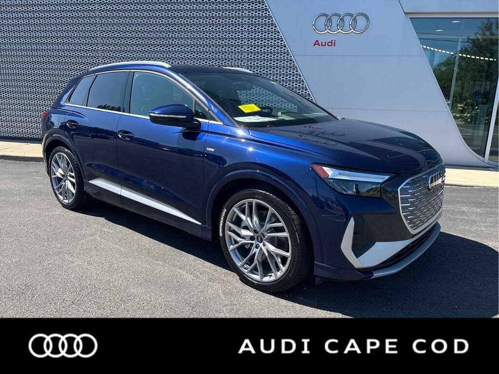 2025 Audi Q4 e-tron quattro Premium Plus 55