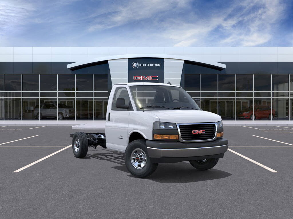 2025 GMC Savana Chassis 3500 139 Cutaway RWD