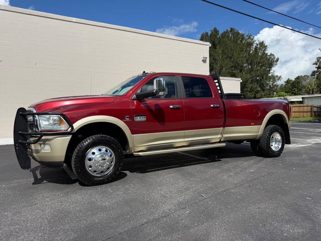 2013 RAM 3500 Laramie Longhorn Crew Cab LB DRW 4WD