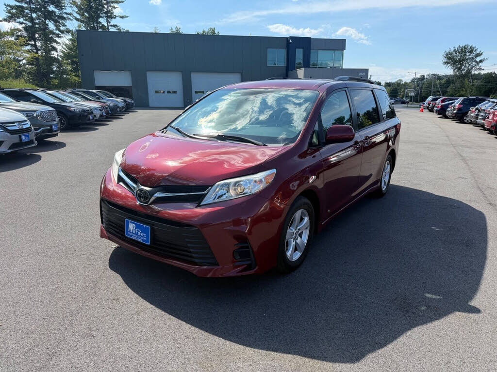 2019 Toyota Sienna LE 8-Passenger FWD
