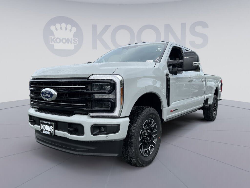 2026 Ford F-350 Super Duty Platinum Crew Cab 4WD