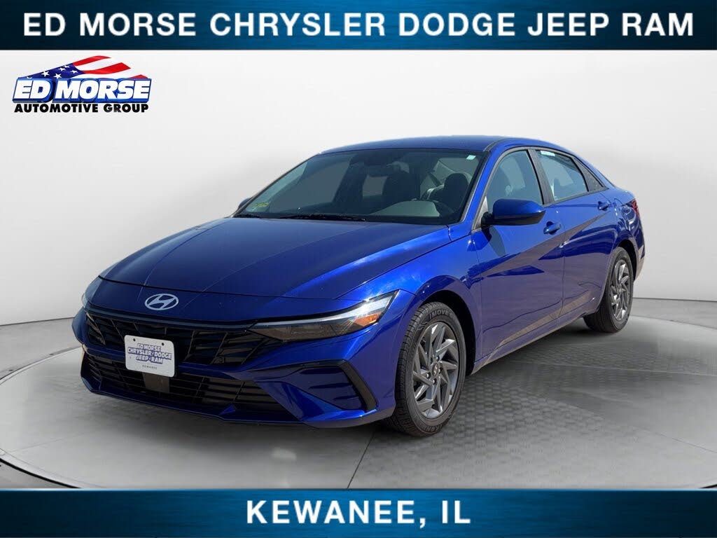 2024 Hyundai Elantra SEL FWD