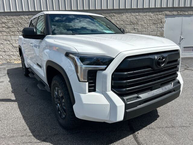 2026 Toyota Tundra SR5 CrewMax Cab 4WD