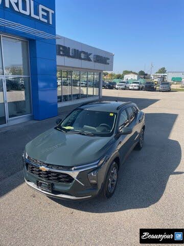 2025 Chevrolet Trax LT FWD