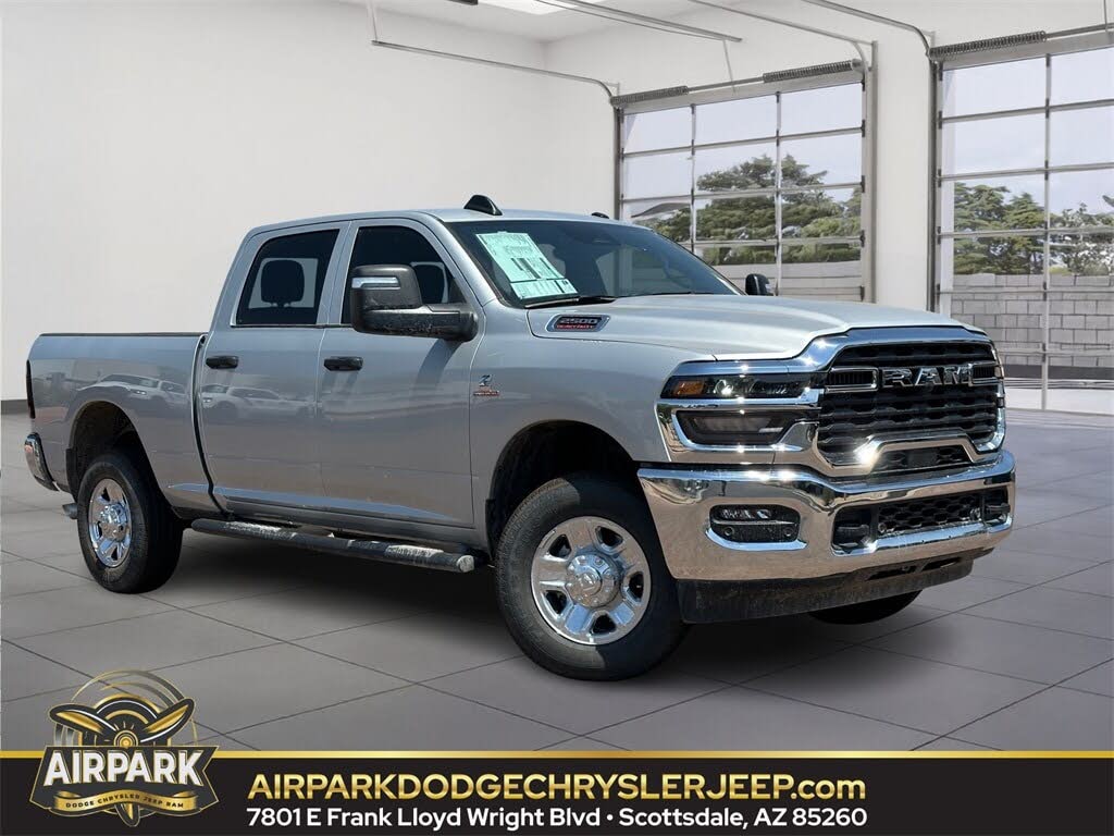 2026 RAM 2500 Tradesman Crew Cab 4WD