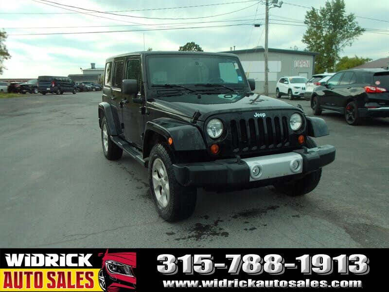 2013 Jeep Wrangler Unlimited Sahara 4WD