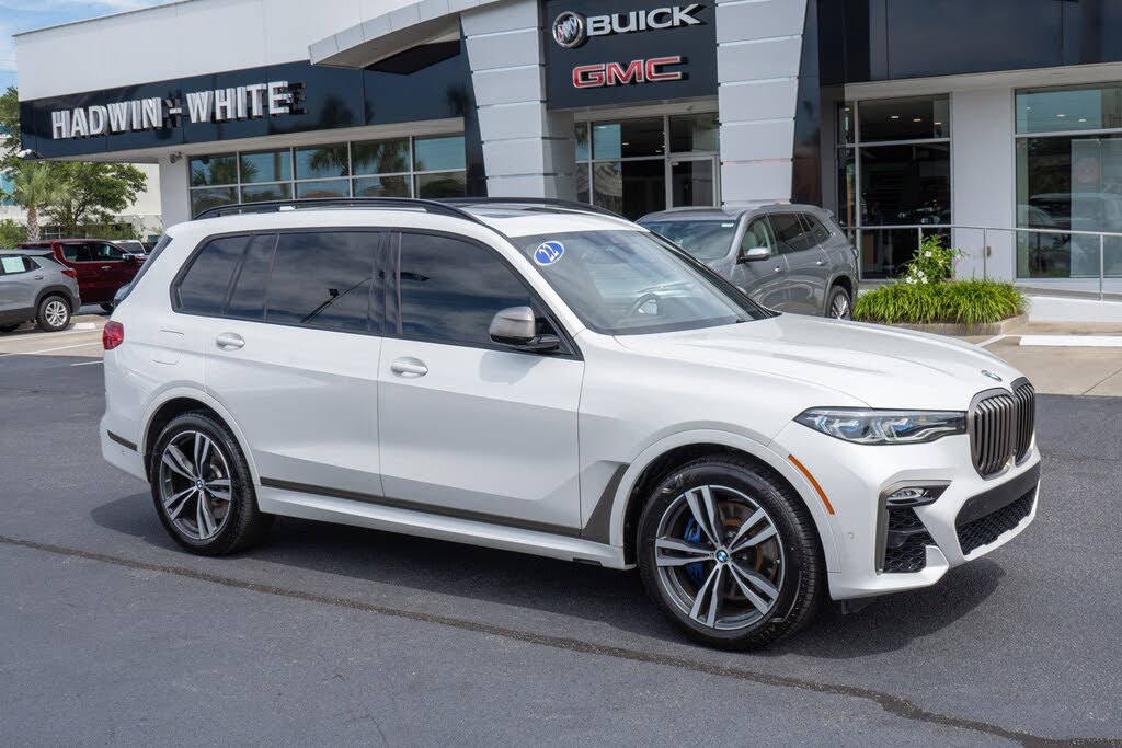 2022 BMW X7 M50i AWD