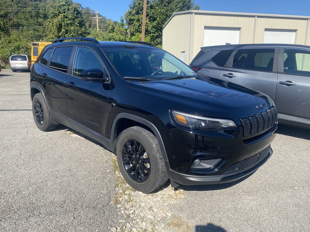 2023 Jeep Cherokee Altitude Lux 4WD