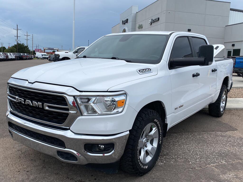 2024 RAM 1500 Big Horn Crew Cab 4WD