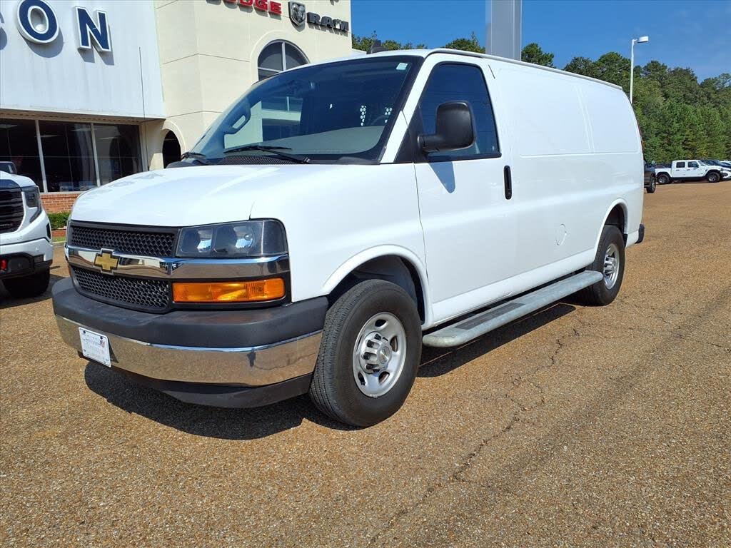 2023 Chevrolet Express Cargo 2500 RWD