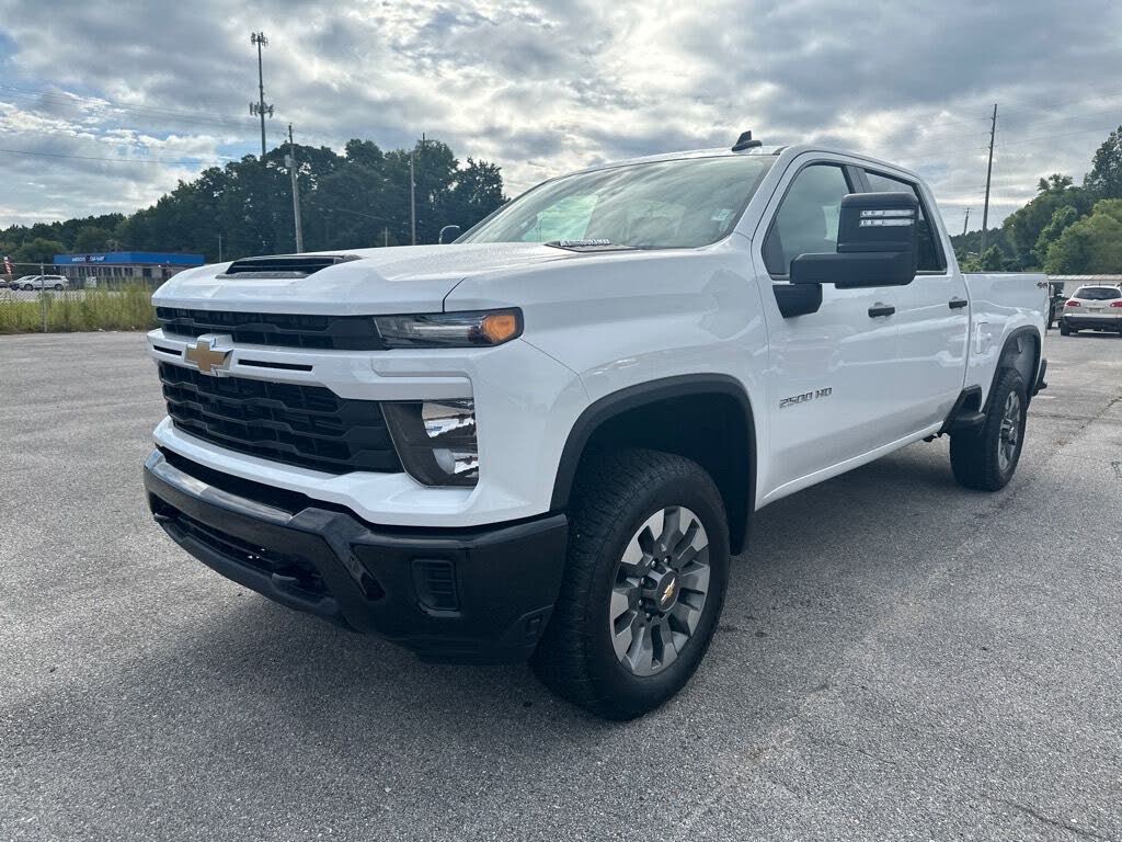2024 Chevrolet Silverado 2500HD Custom Crew Cab 4WD