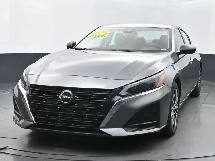 2024 Nissan Altima 2.5 SV FWD