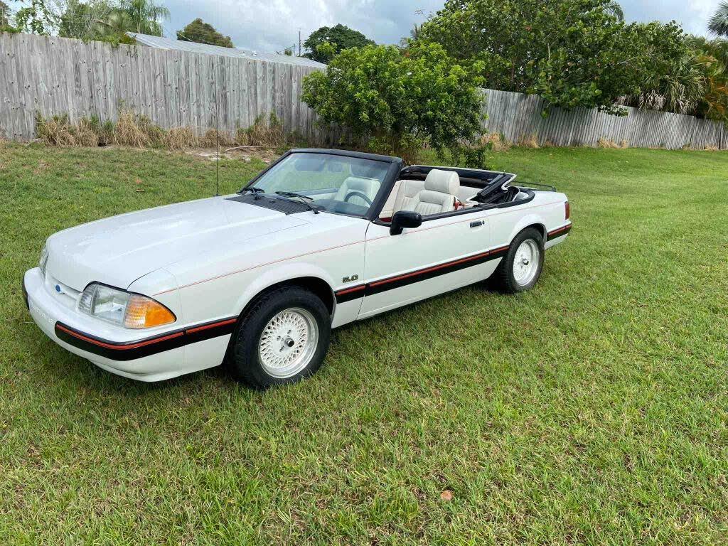 1989 Ford Mustang LX 5.0L Convertible RWD