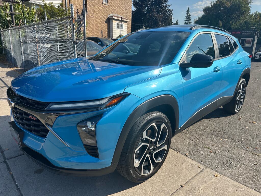 2025 Chevrolet Trax RS with 2RS FWD