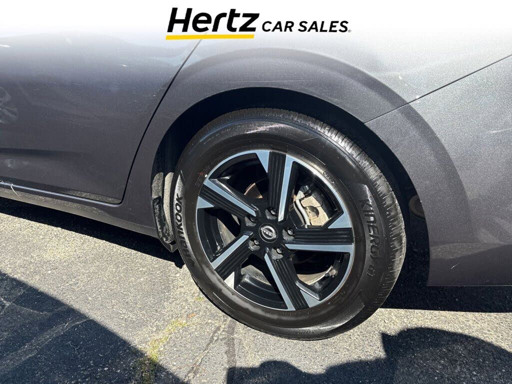 2024 Nissan Sentra SV FWD