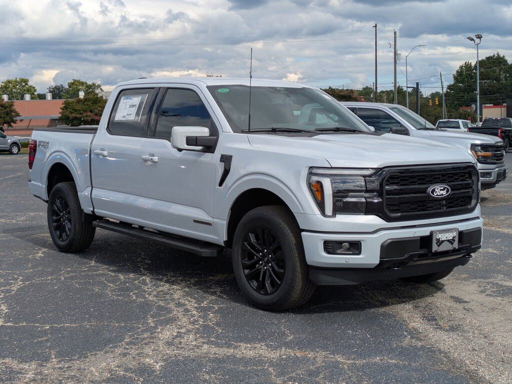 2025 Ford F-150 Lariat SuperCrew 4WD