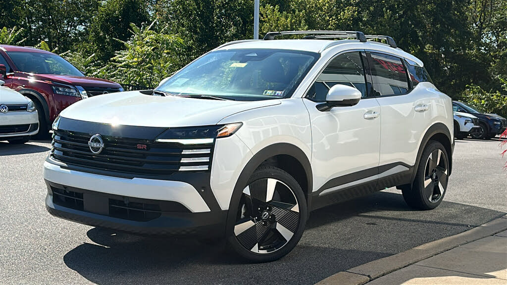 2025 Nissan Kicks SR AWD