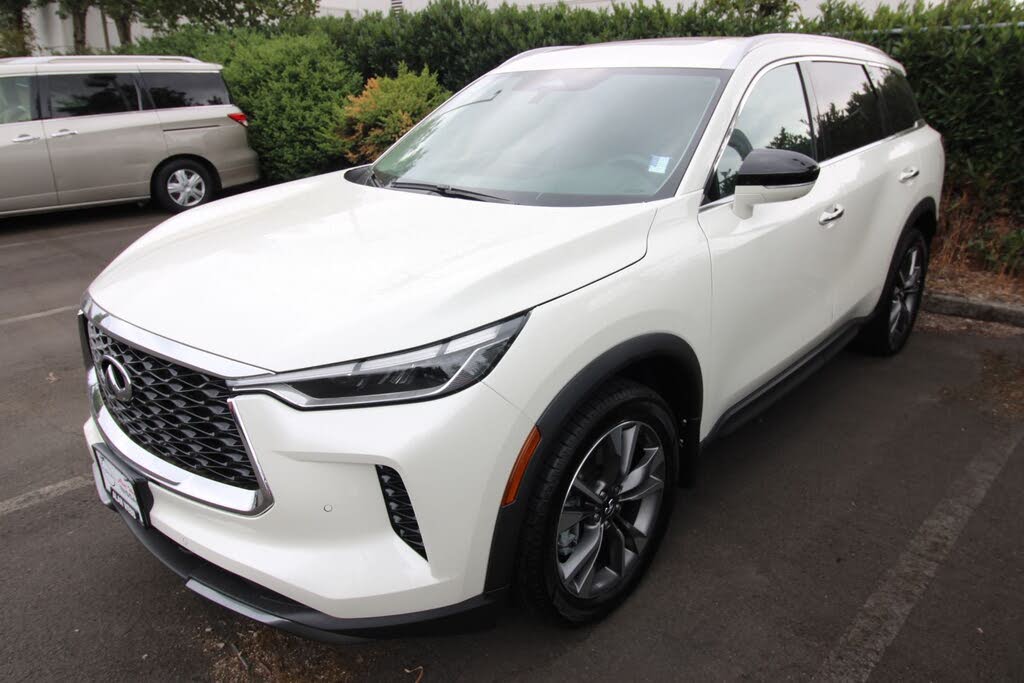 2022 INFINITI QX60 Luxe AWD