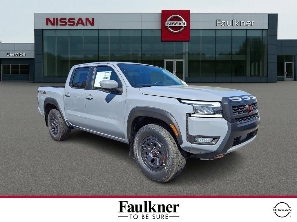2025 Nissan Frontier PRO-4X Crew Cab 4WD