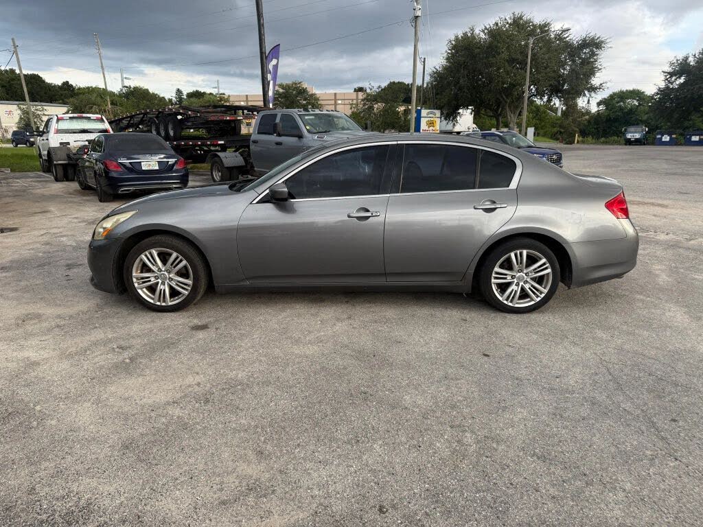 2010 INFINITI G37 Journey Sedan RWD