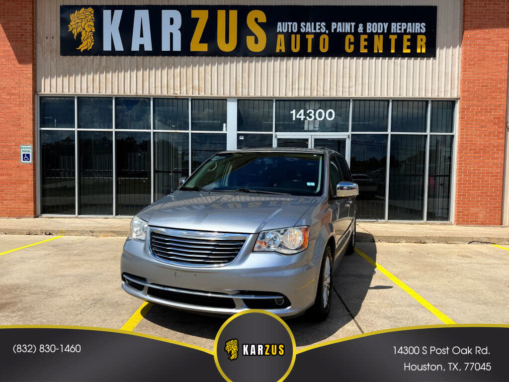 2016 Chrysler Town & Country Limited FWD