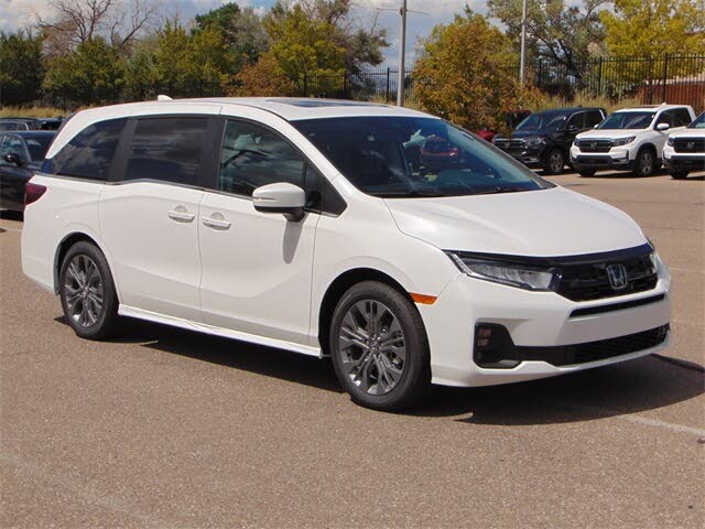 2026 Honda Odyssey Touring FWD