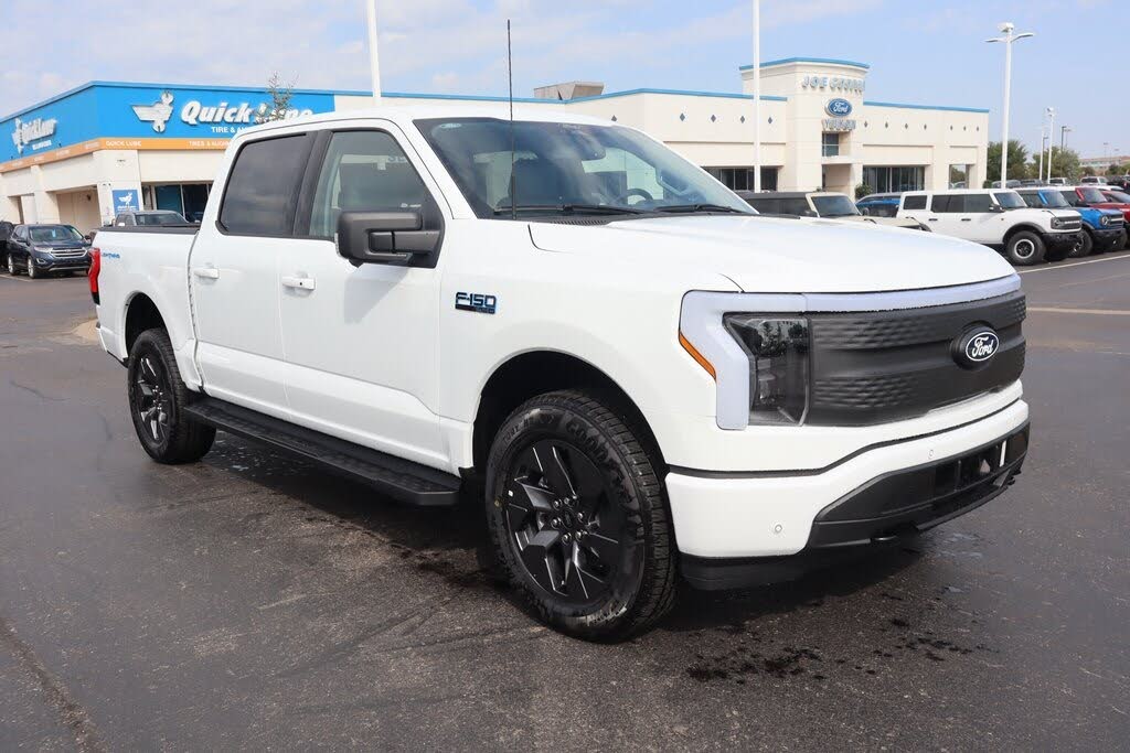 2025 Ford F-150 Lightning Flash SuperCrew AWD