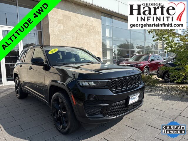 2023 Jeep Grand Cherokee Altitude 4WD
