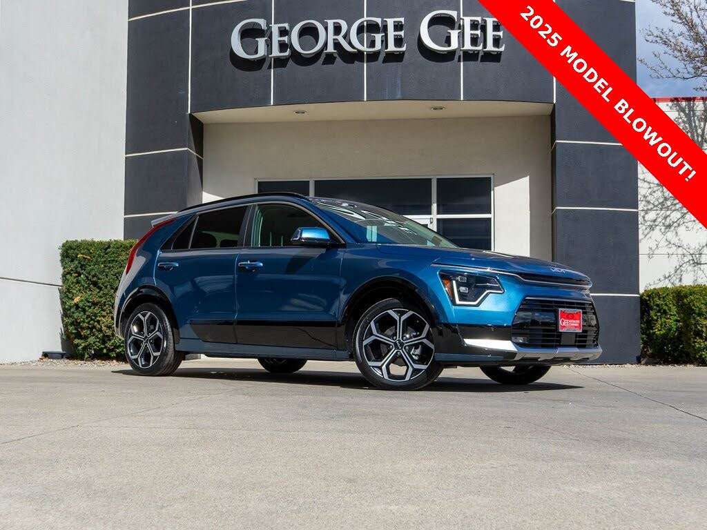 2025 Kia Niro Hybrid Plug-In SX Touring FWD