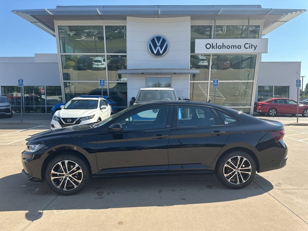 2025 Volkswagen Jetta Sport FWD