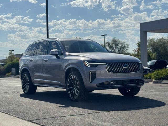 2026 Volvo XC90 B5 Plus 7-Passenger AWD