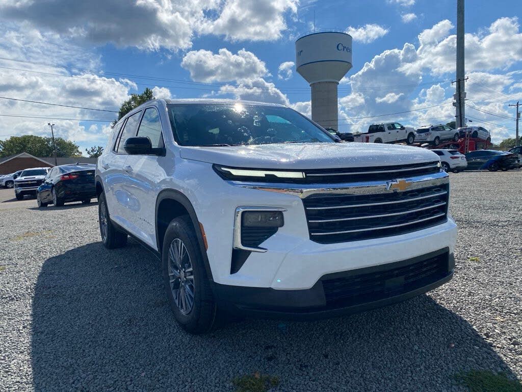2026 Chevrolet Traverse LT FWD