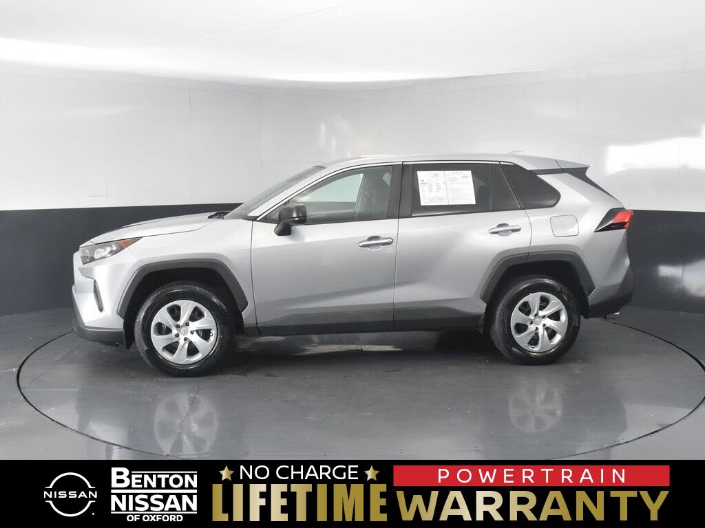 2022 Toyota RAV4 LE AWD