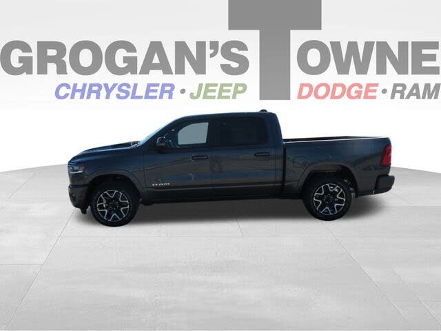 2026 RAM 1500 Laramie Crew Cab 4WD