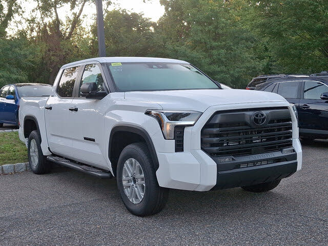 2025 Toyota Tundra SR5 CrewMax Cab 4WD