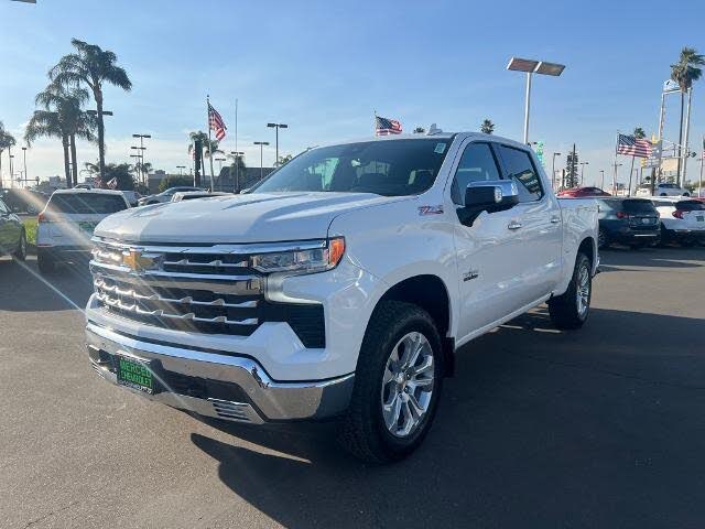 2026 Chevrolet Silverado 1500 LTZ Crew Cab 4WD