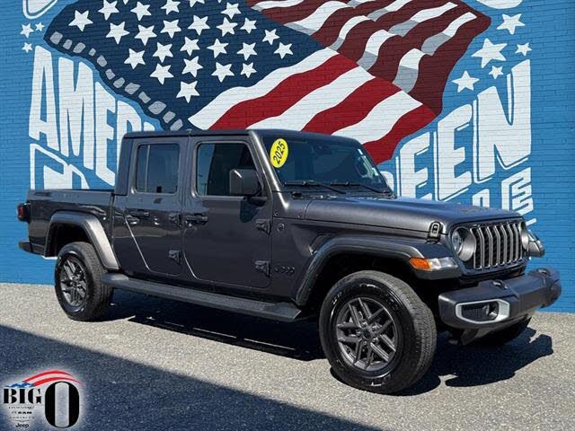 2025 Jeep Gladiator Sport S Crew Cab 4WD