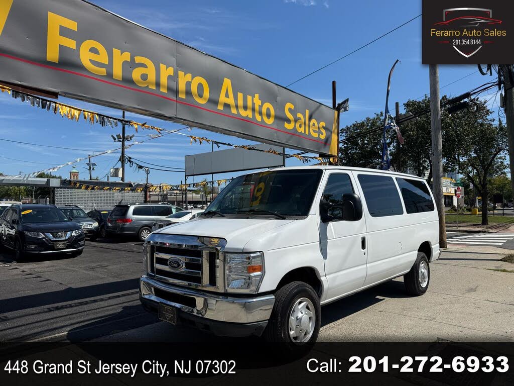 2014 Ford E-Series E-350 XL Super Duty Passenger Van