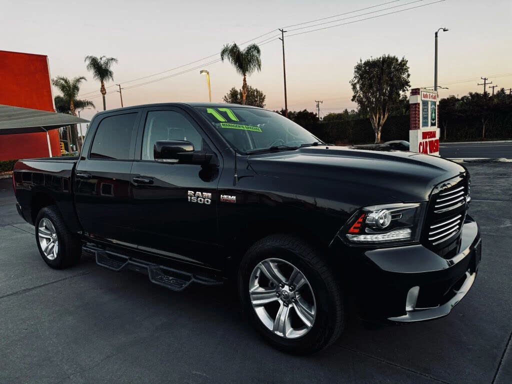 2017 RAM 1500 Sport Crew Cab 4WD