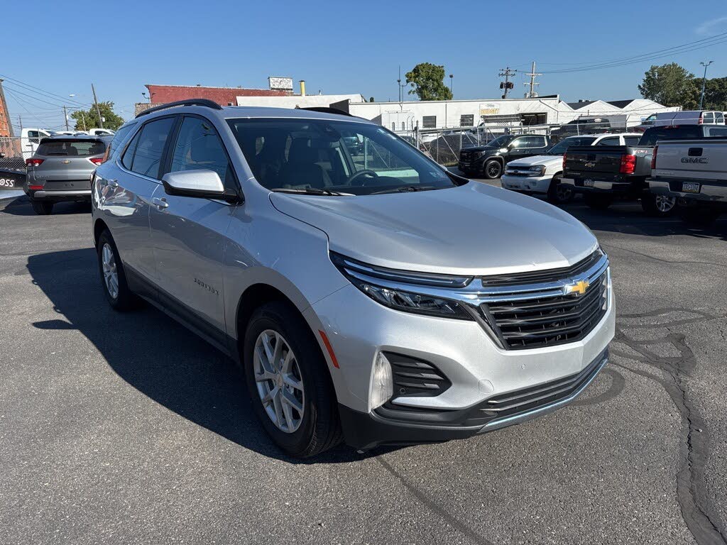2022 Chevrolet Equinox LT AWD with 1LT