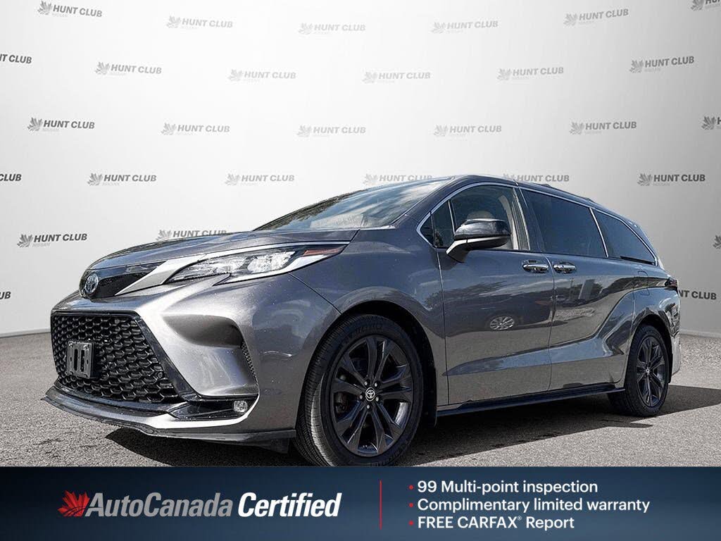 2022 Toyota Sienna XSE 7-Passenger FWD