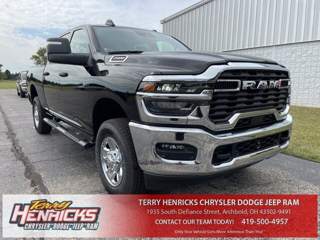 2026 RAM 2500 Tradesman Crew Cab 4WD