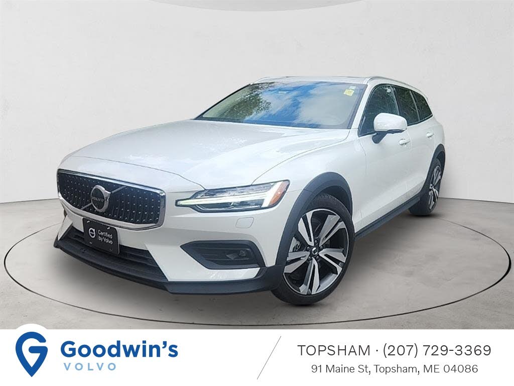 2025 Volvo V60 Cross Country B5 Plus AWD