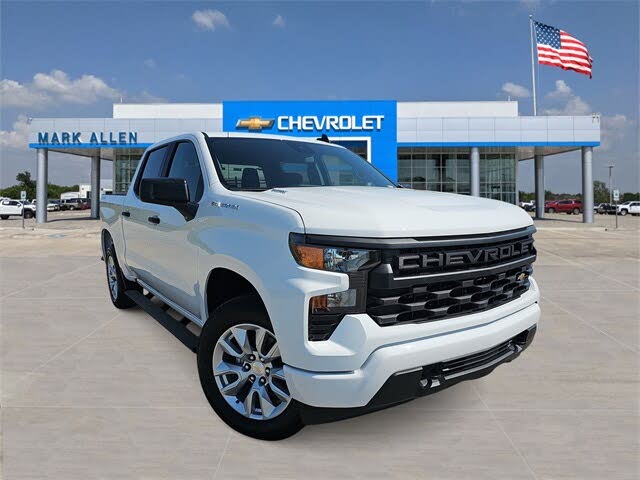 2026 Chevrolet Silverado 1500 Custom Crew Cab 4WD