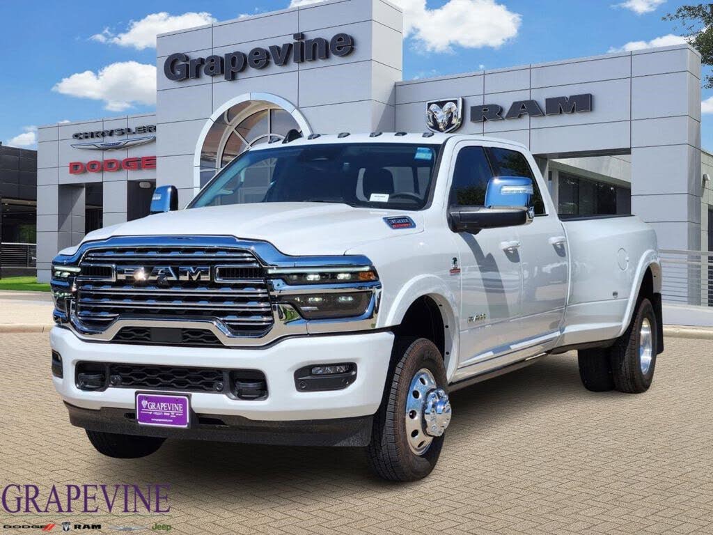 2025 RAM 3500 Limited Crew Cab LB DRW 4WD