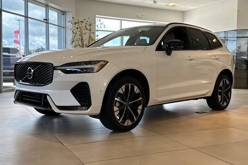 2026 Volvo XC60 B5 Plus AWD