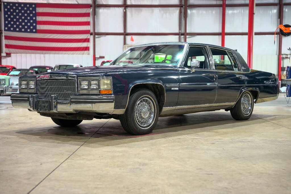 1983 Cadillac Fleetwood Brougham Sedan RWD
