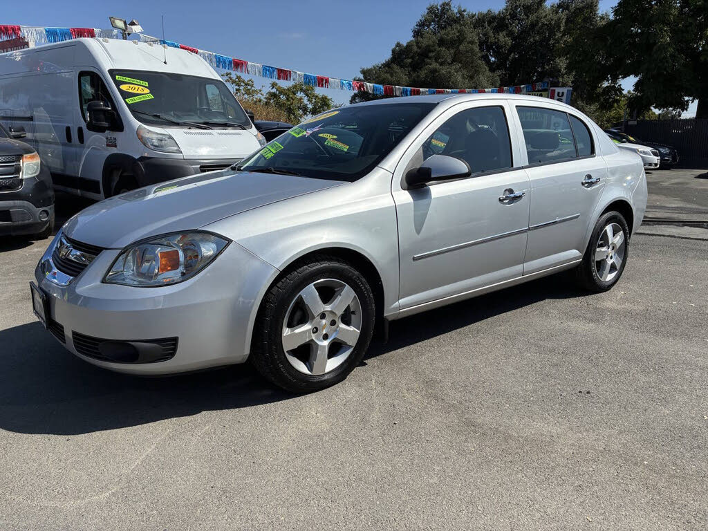 2010 Chevrolet Cobalt 1LT Sedan FWD
