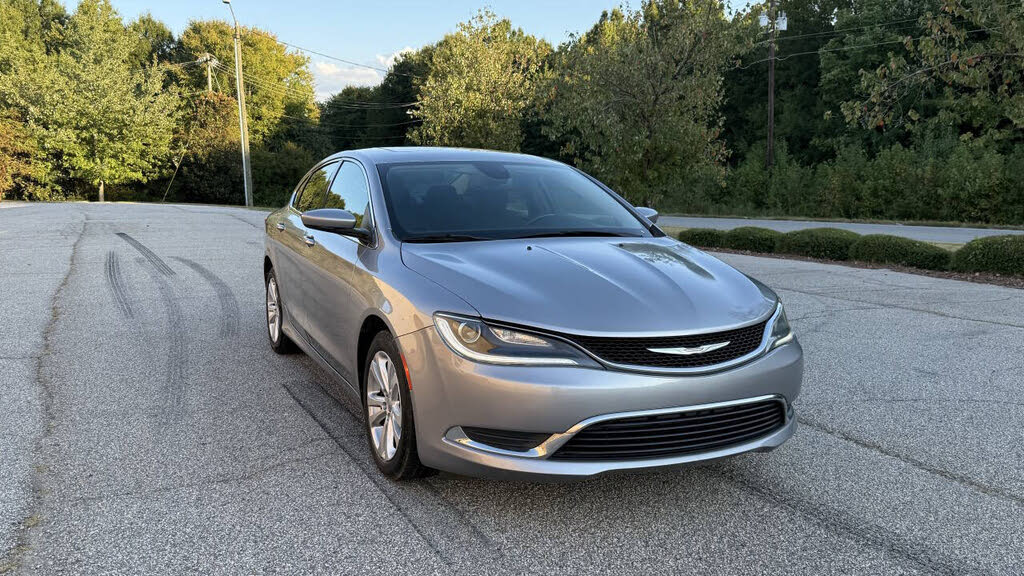 2016 Chrysler 200 Limited Sedan FWD